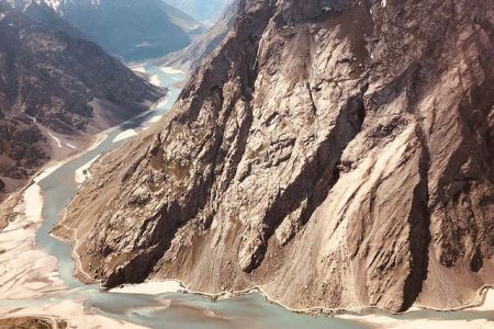 Grenzfluss Panj (Amudarya)